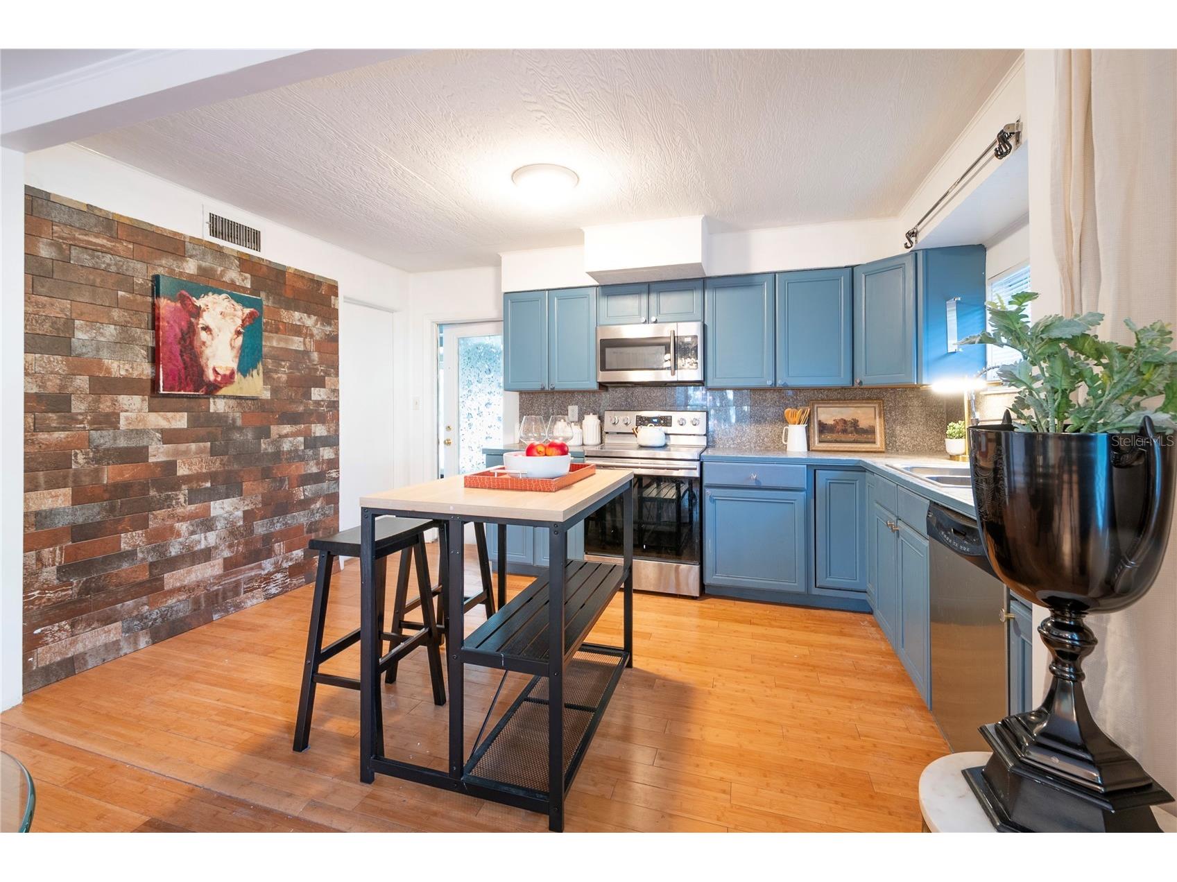 720 - 724 7th Street N Saint Petersburg FL 33701 TB8517137 image23