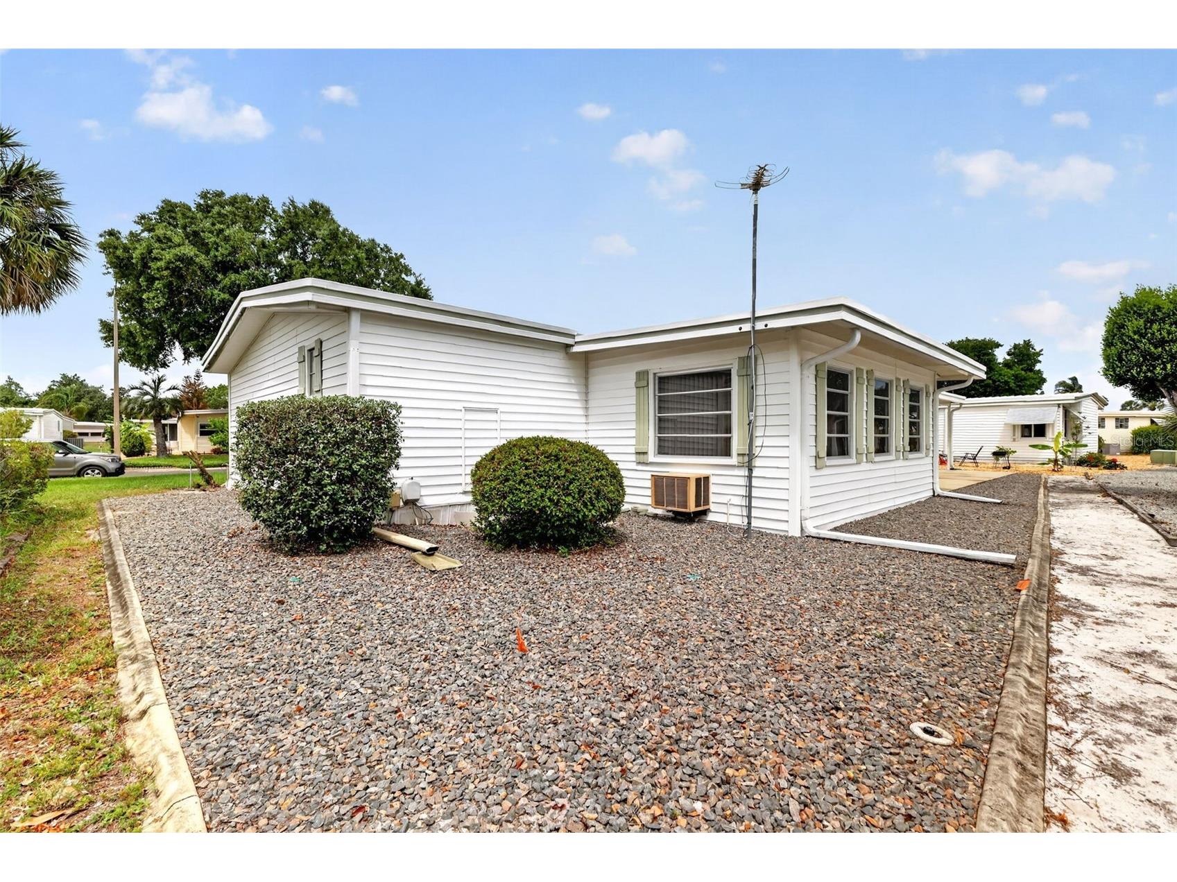720 Bengal Avenue Tavares FL 32778 G5111355 image25
