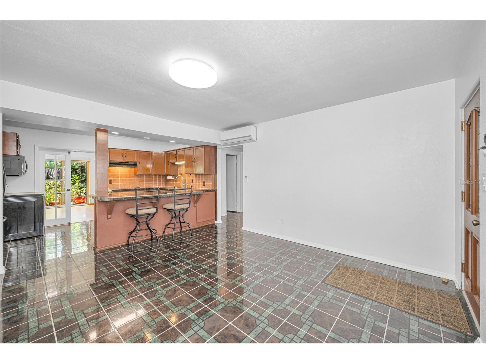 720 Bruce Avenue Clearwater Beach FL 33767 TB8512433 image10