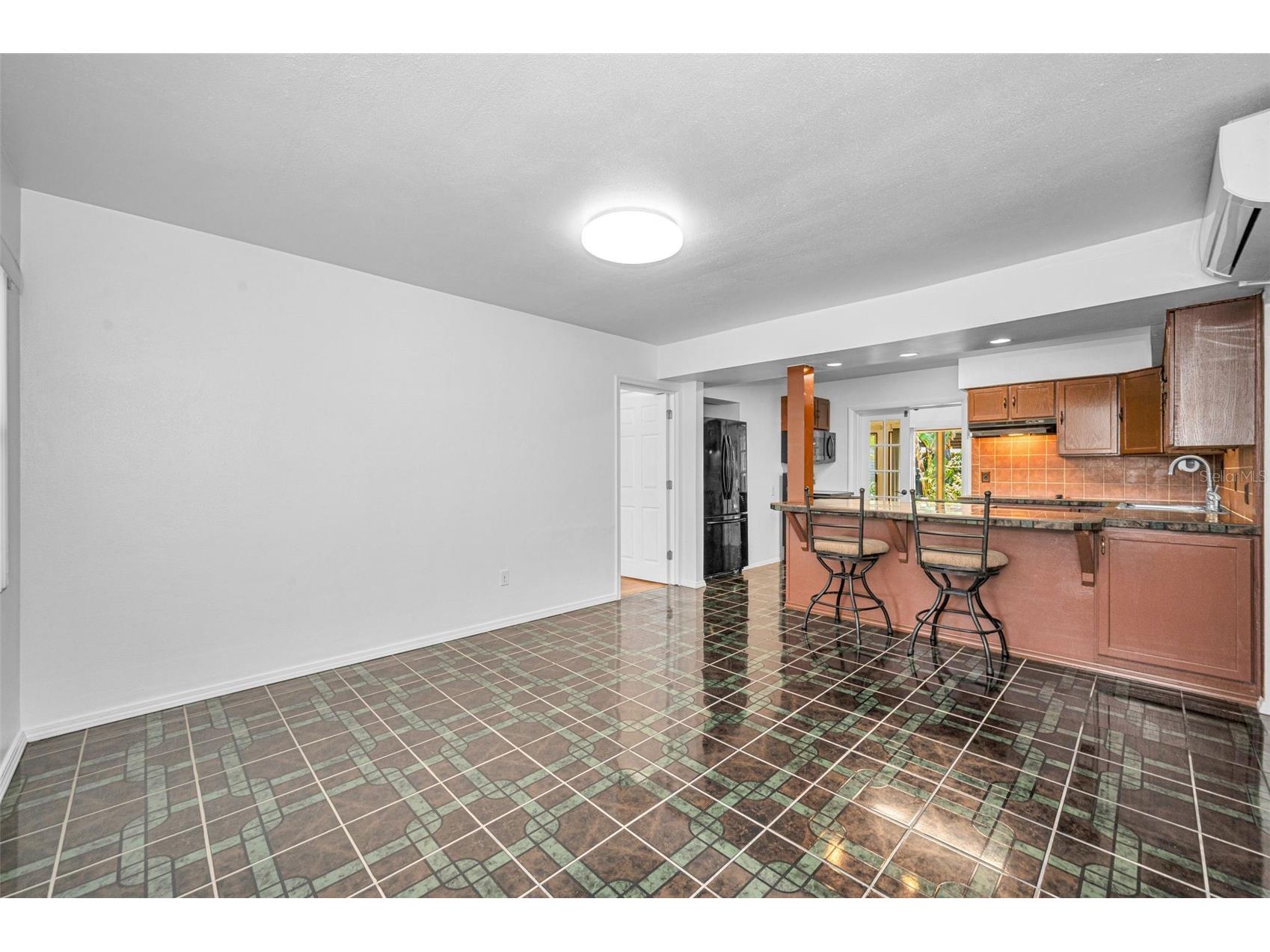 720 Bruce Avenue Clearwater Beach FL 33767 TB8512433 image11