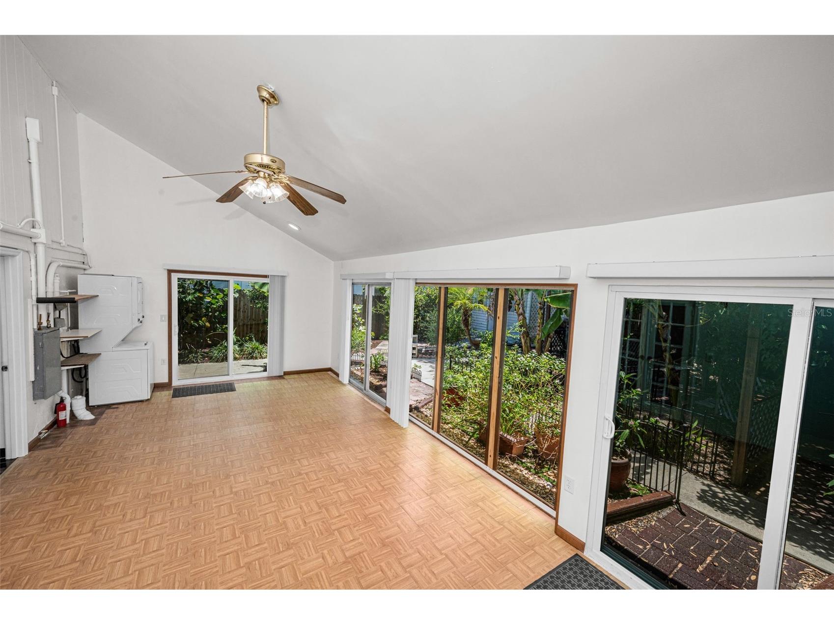 720 Bruce Avenue Clearwater Beach FL 33767 TB8512433 image21