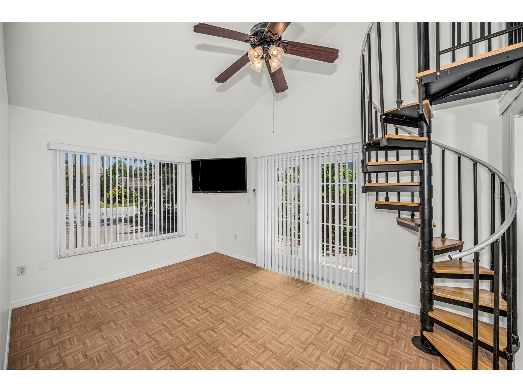 720 Bruce Avenue Clearwater Beach FL 33767 TB8512433 image22