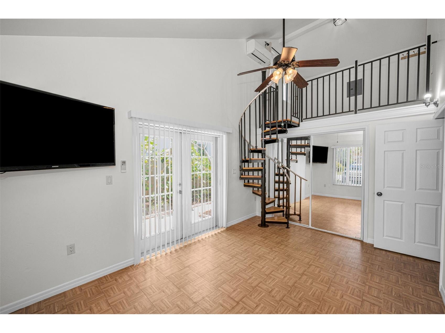 720 Bruce Avenue Clearwater Beach FL 33767 TB8512433 image23