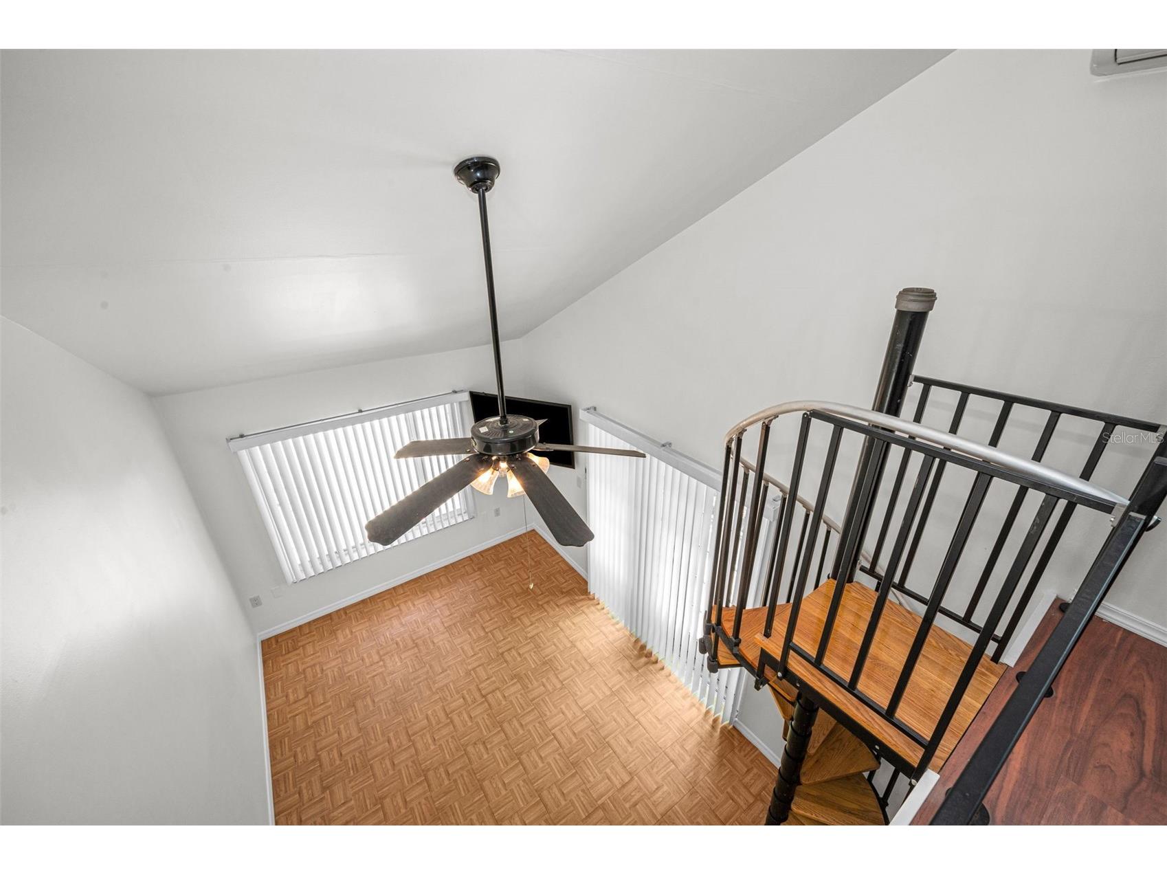 720 Bruce Avenue Clearwater Beach FL 33767 TB8512433 image24