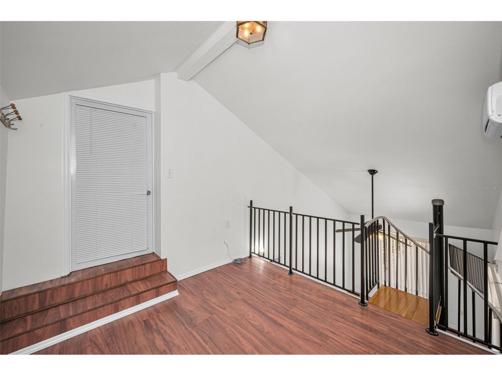 720 Bruce Avenue Clearwater Beach FL 33767 TB8512433 image30