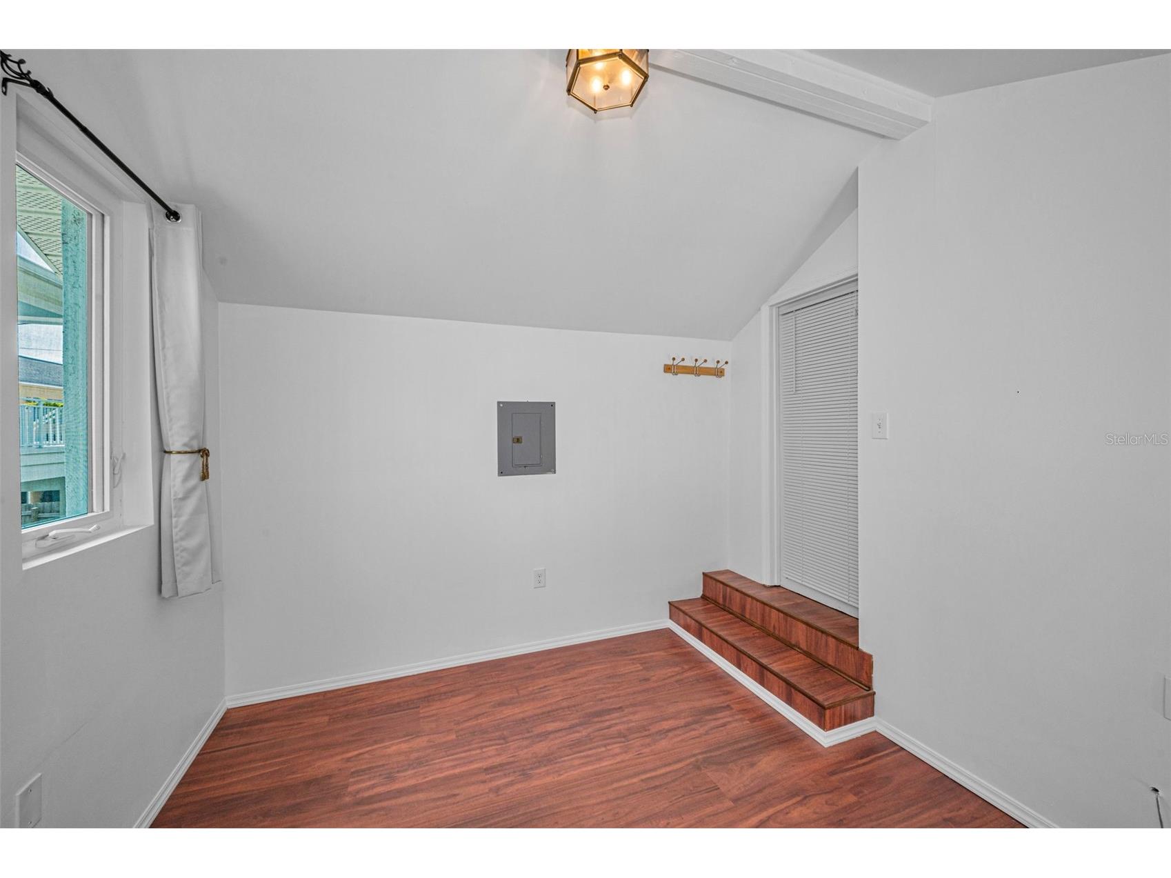 720 Bruce Avenue Clearwater Beach FL 33767 TB8512433 image31