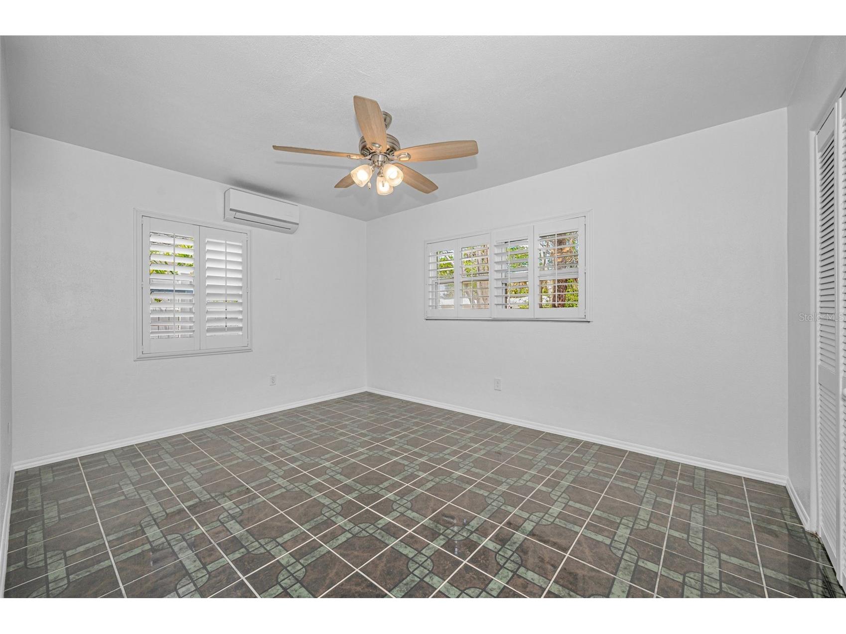 720 Bruce Avenue Clearwater Beach FL 33767 TB8512433 image33