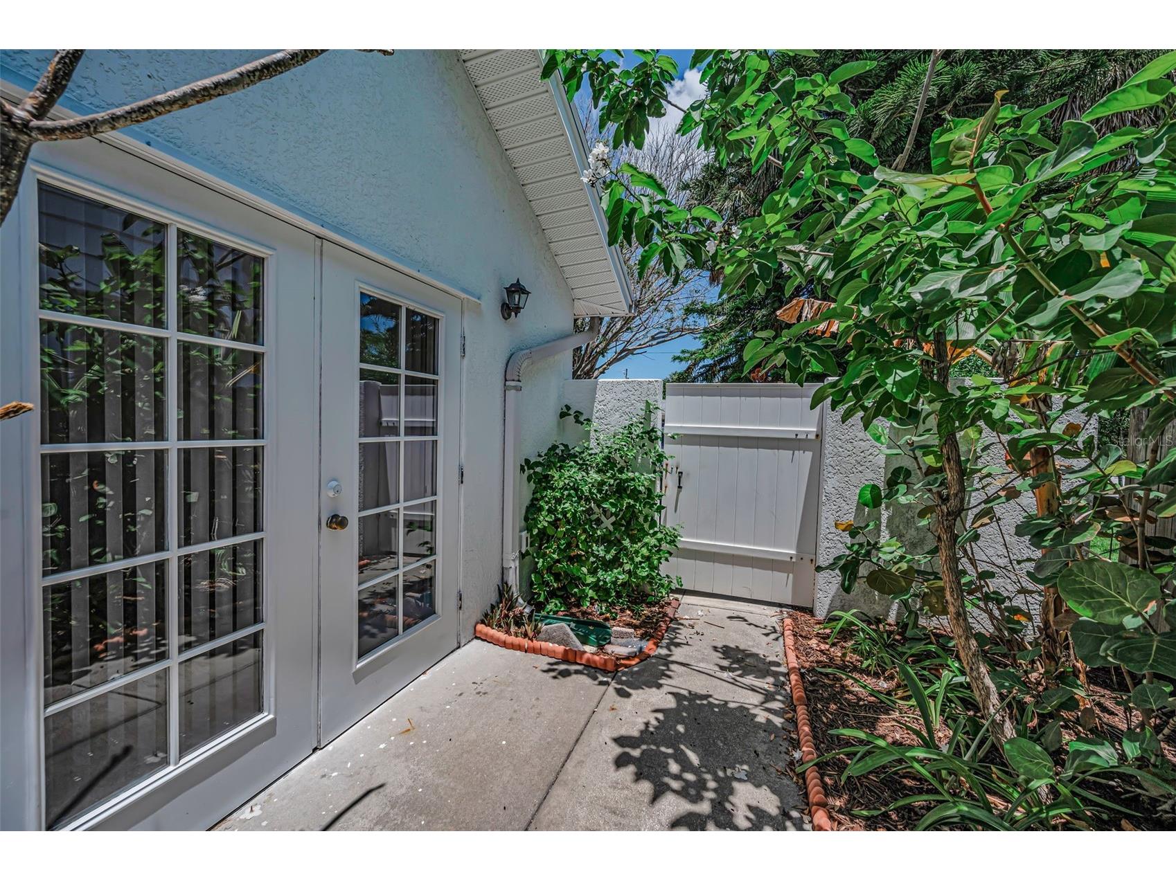 720 Bruce Avenue Clearwater Beach FL 33767 TB8512433 image56