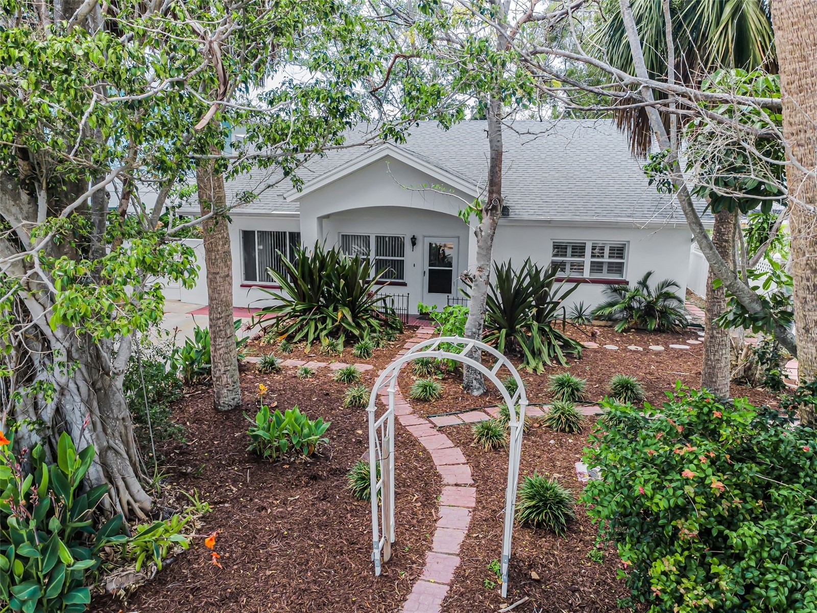 720 Bruce Avenue Clearwater Beach FL 33767 TB8512433 image69
