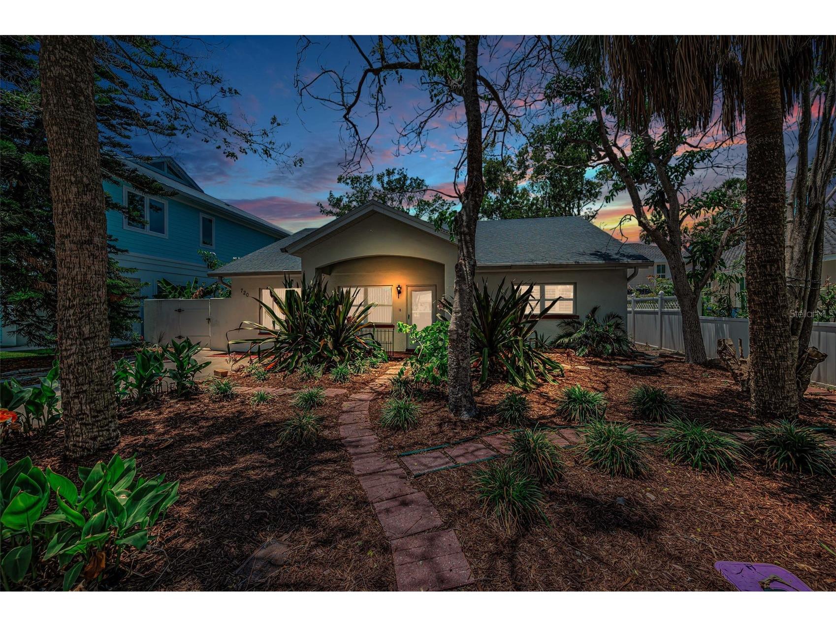 720 Bruce Avenue Clearwater Beach FL 33767 TB8512433 image72