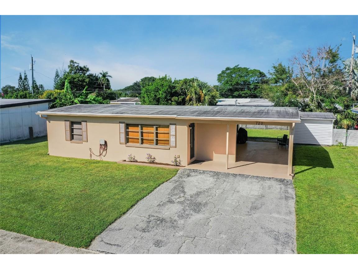 720 Dalton Boulevard Port Charlotte FL 33952 C7449809 image1