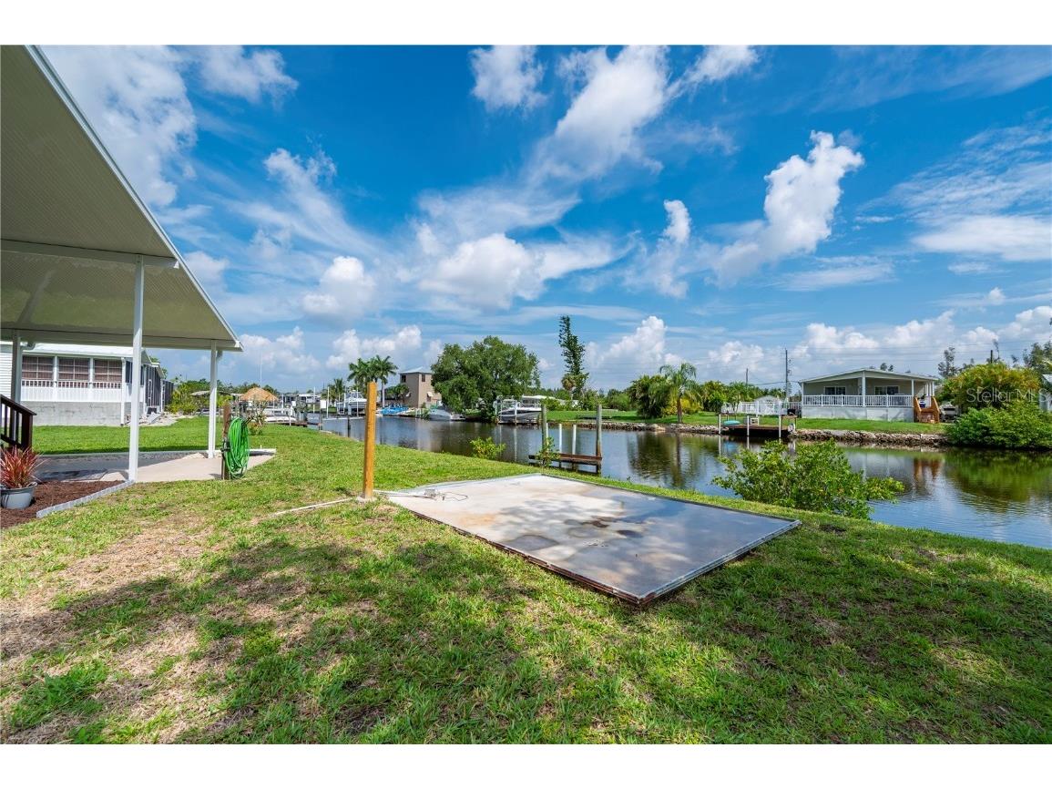 720 Dania Court Punta Gorda FL 33950 C7494609 image3