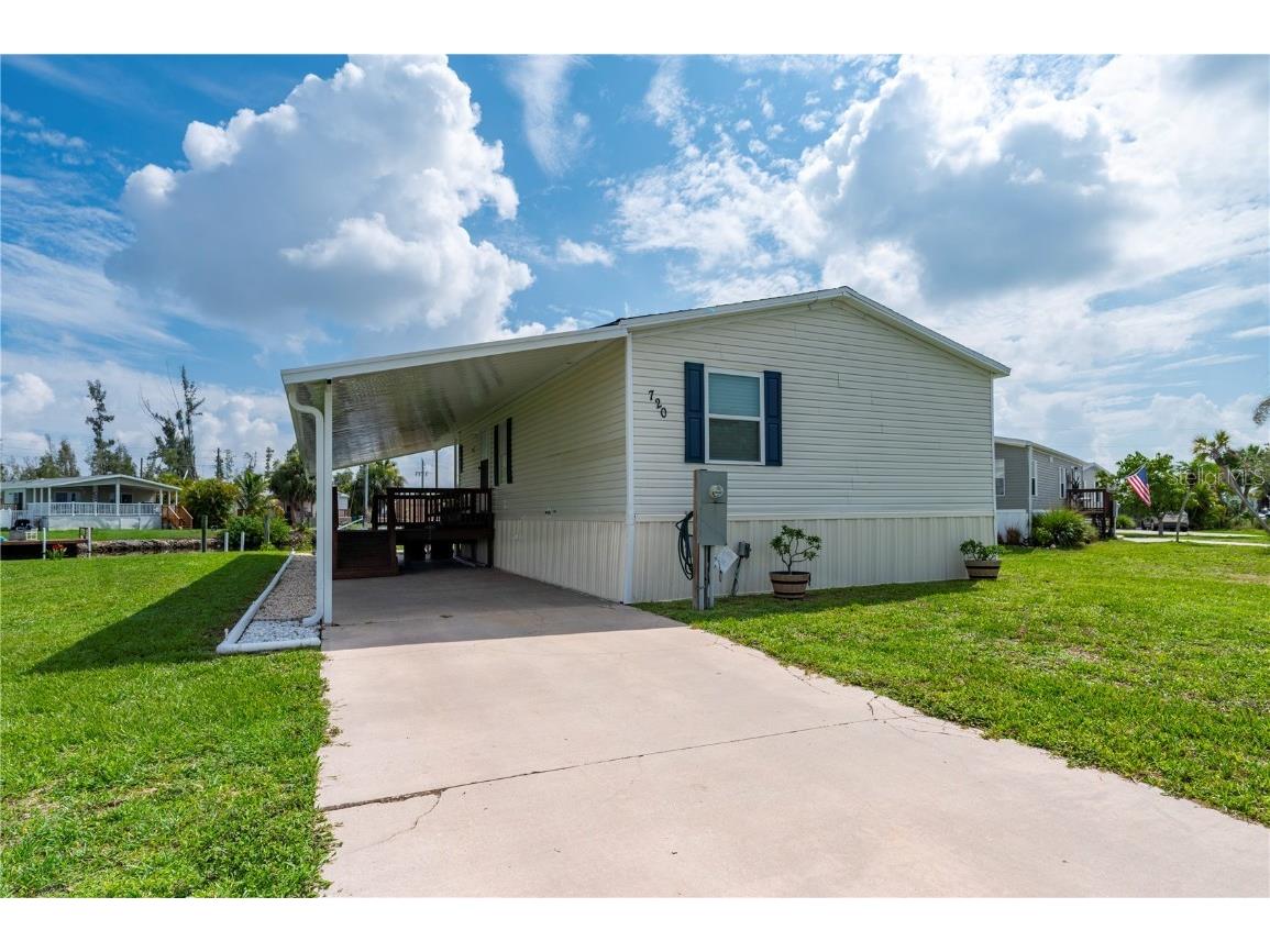 720 Dania Court Punta Gorda FL 33950 C7494609 image4