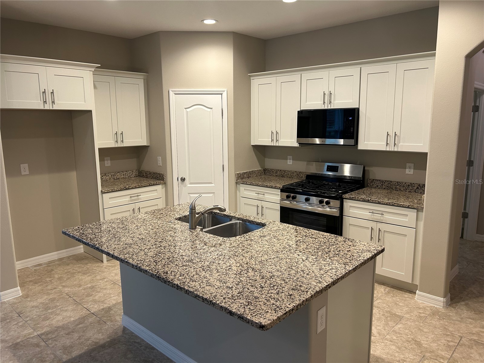 720 E Victoria Trails Boulevard Deland FL 32724 V4949067 image4