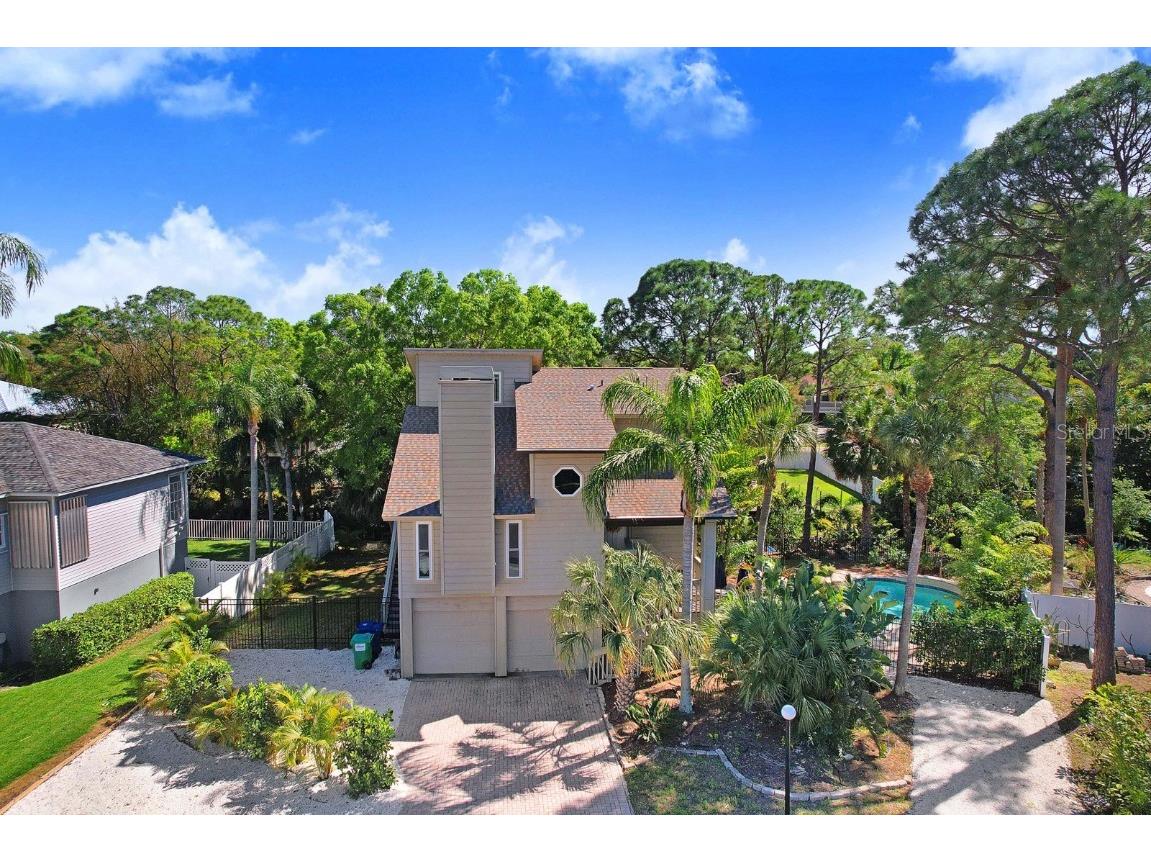 720 Natalie Lane Palm Harbor FL 34683 - ST JOSPEH SOUND U8236444 image1