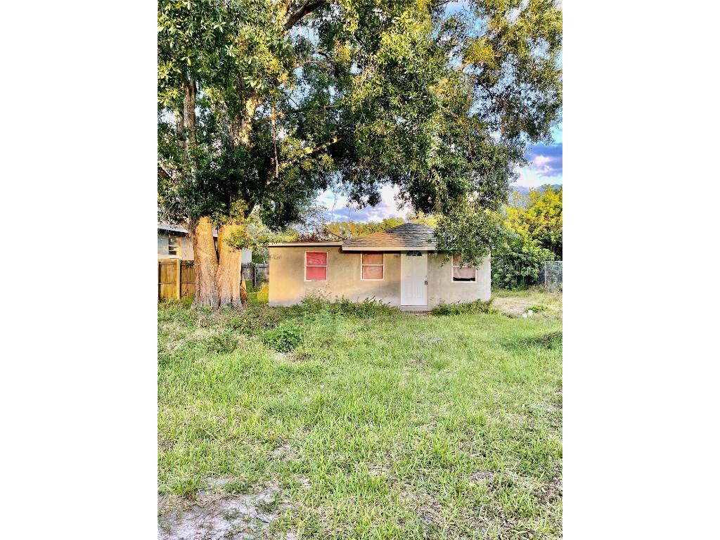 720 Oak Street SW Ruskin FL 33570 A4568296 image1