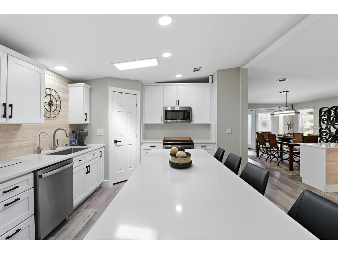 720 Orchid Street Lady Lake FL 32159 OM711608 image14