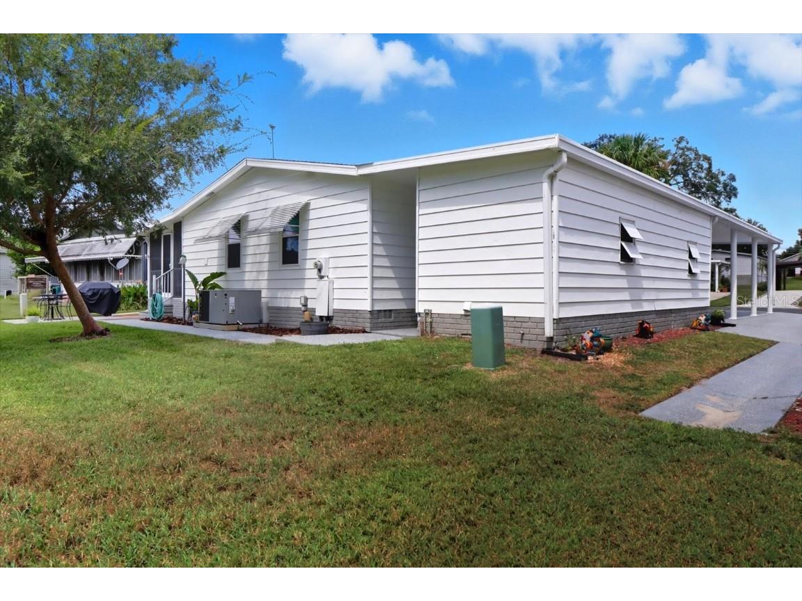 720 Orchid Street Lady Lake FL 32159 OM711608 image36