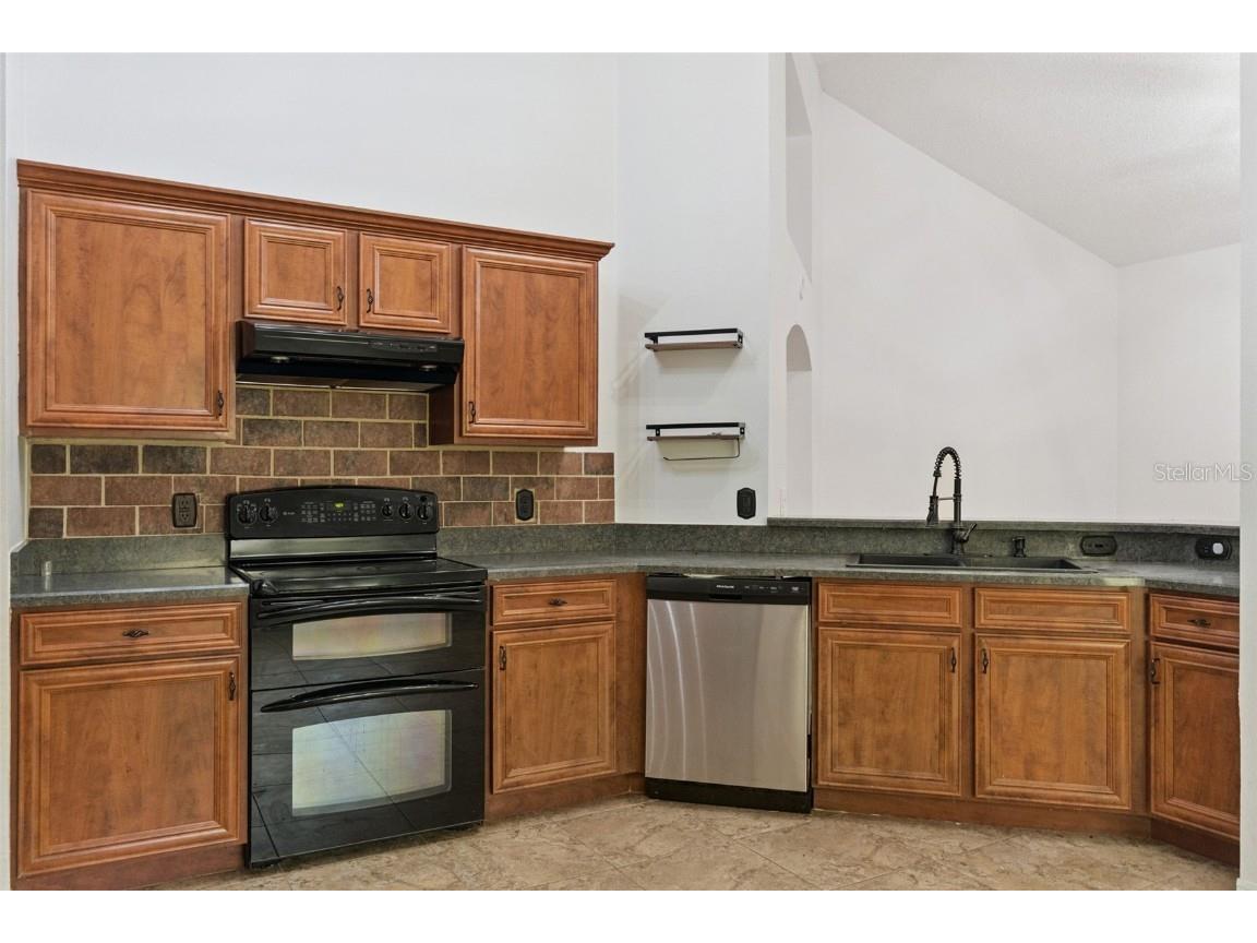 720 Swaying Pine Way Deland FL 32724 O6362595 image28