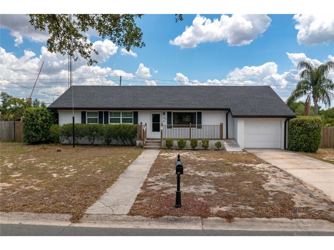 720 Wildabon Avenue Lake Wales FL 33853 P4930290 image1