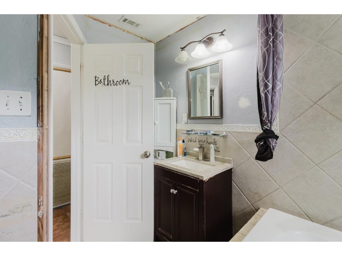 7200 8th Street N Saint Petersburg FL 33702 TB8411432 image15