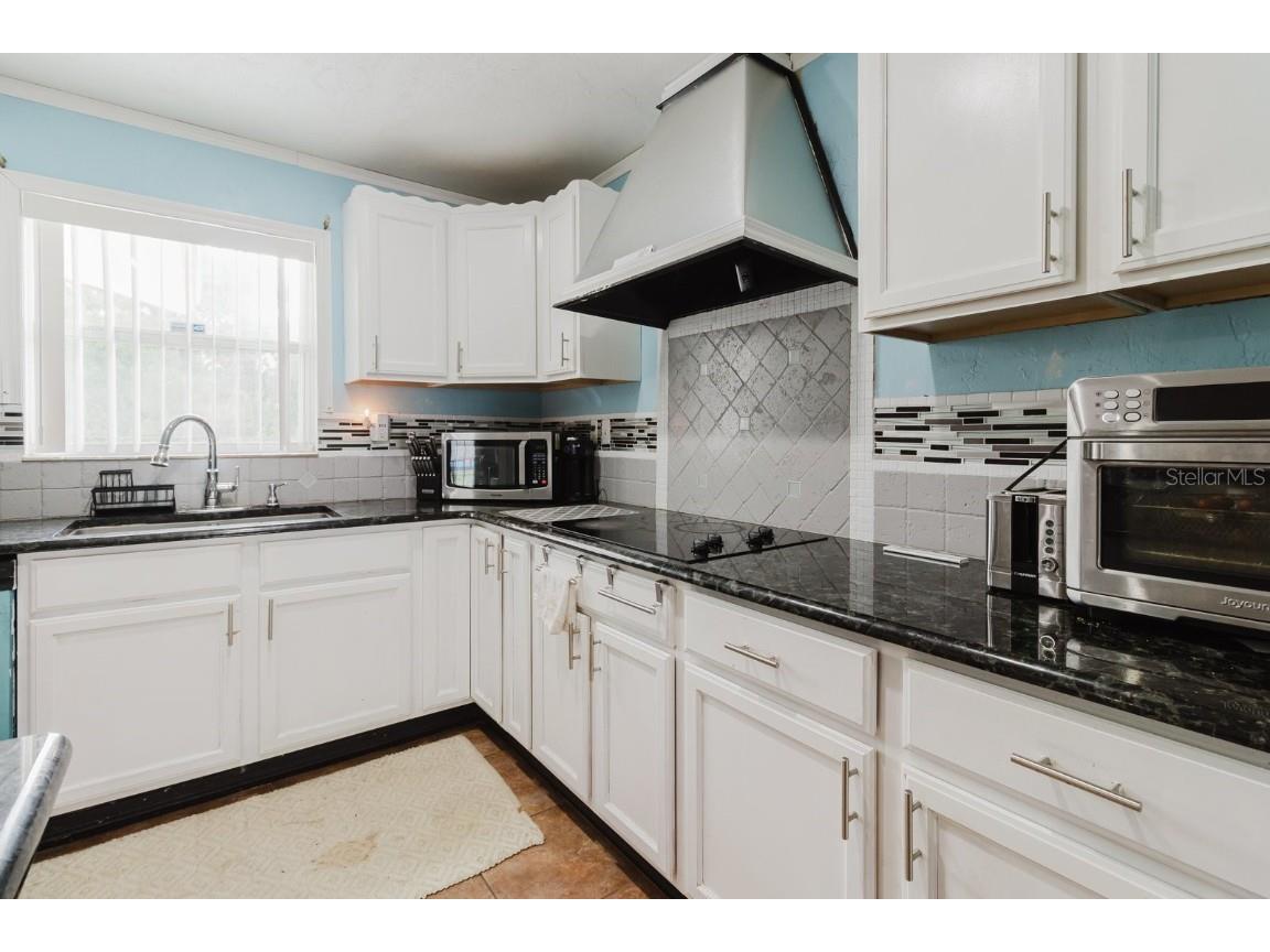 7200 8th Street N Saint Petersburg FL 33702 TB8411432 image7