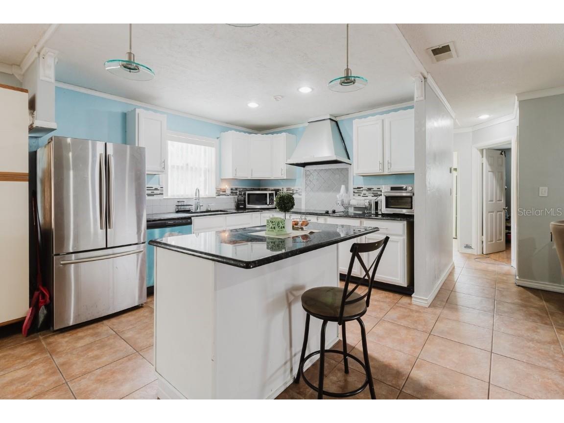 7200 8th Street N Saint Petersburg FL 33702 TB8411432 image8