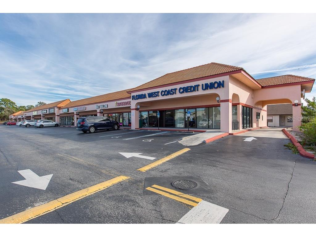 7200 Ridge Road Port Richey FL 34668 W7887196 image4