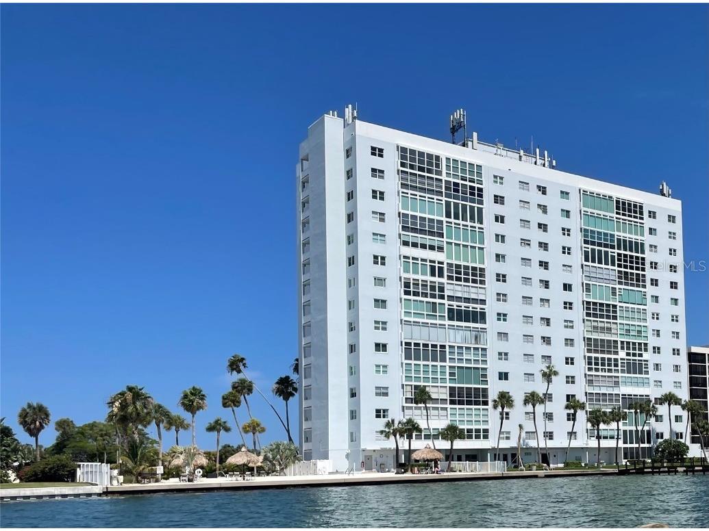 7200 Sunshine Skyway Lane S #15F Saint Petersburg FL 33711 - TAMPA BAY TB8448014 image2