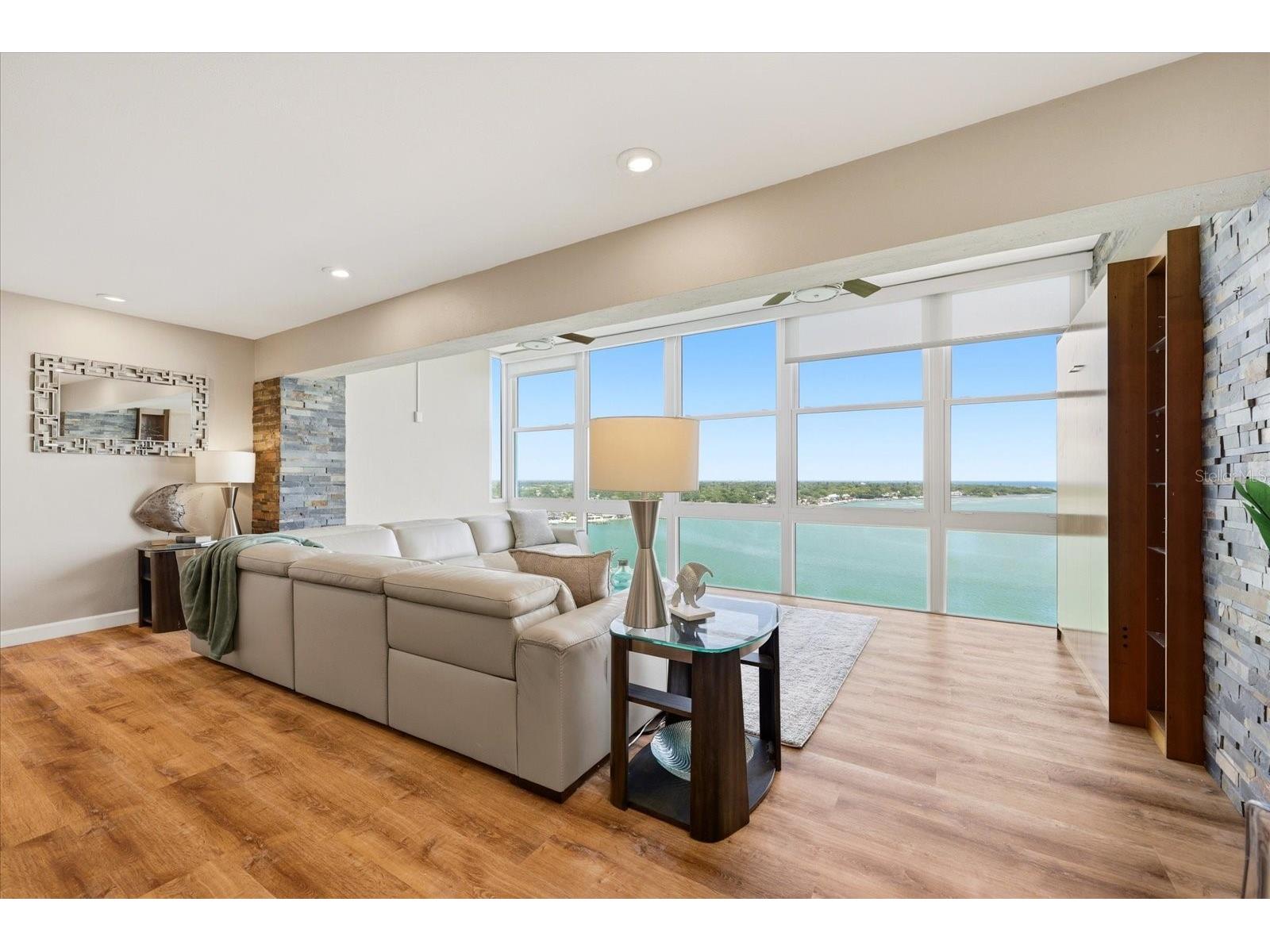 7200 Sunshine Skyway Lane S #16G Saint Petersburg FL 33711 - TAMPA BAY TB8504953 image17