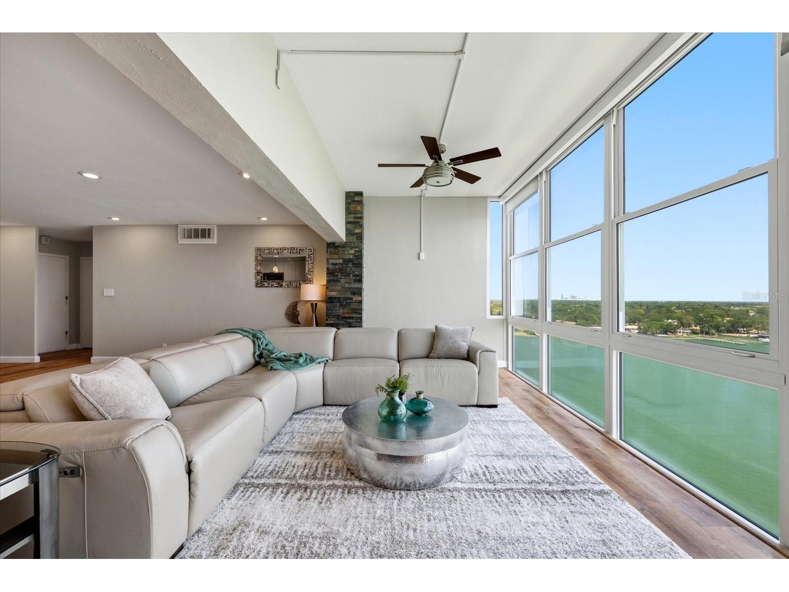 7200 Sunshine Skyway Lane S #16G Saint Petersburg FL 33711 - TAMPA BAY TB8504953 image3