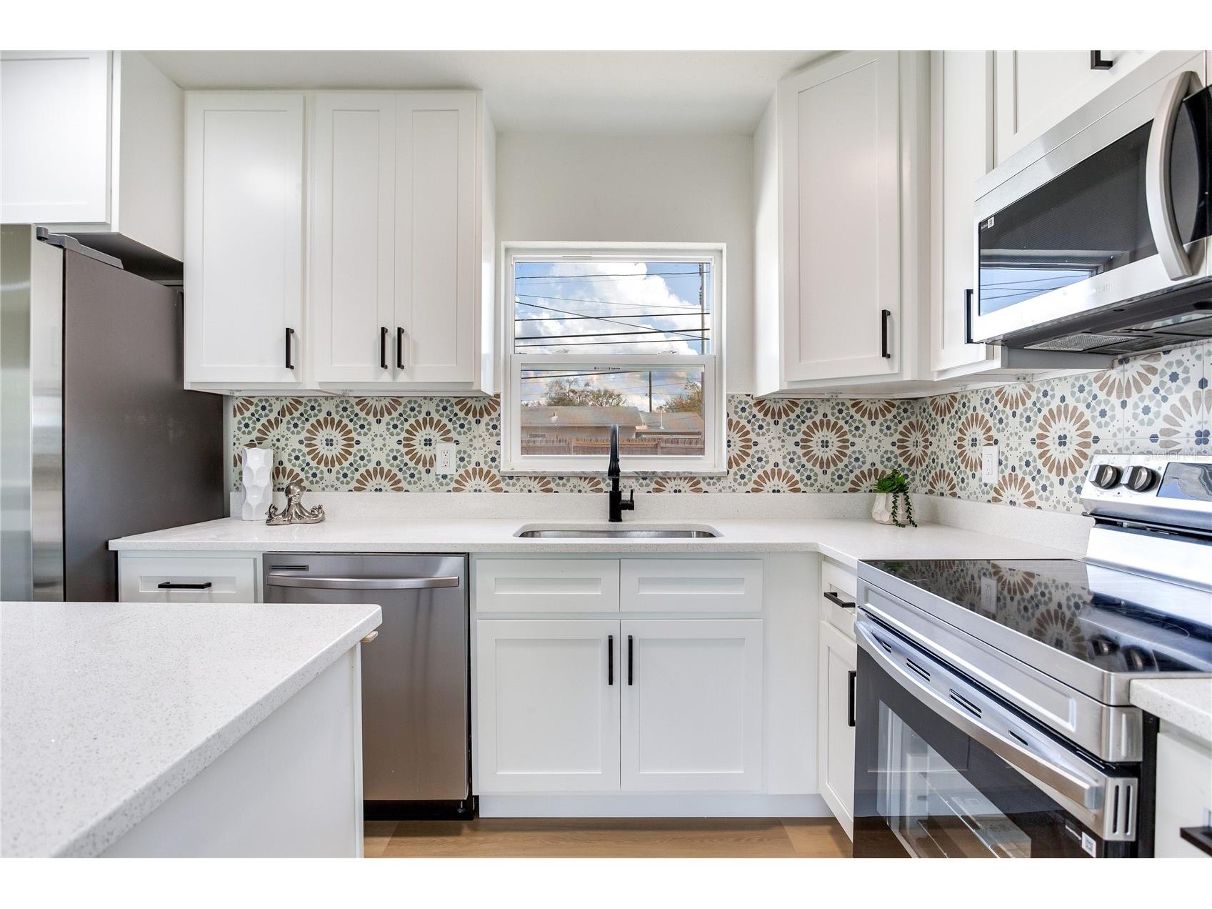 7201 10th Street N Saint Petersburg FL 33702 TB8483680 image23
