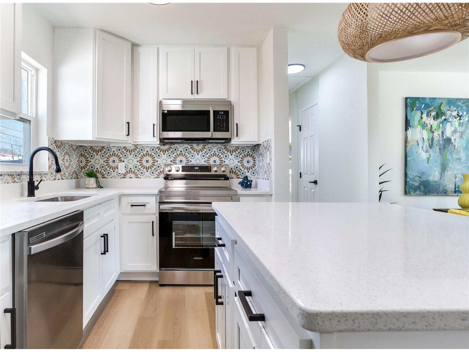 7201 10th Street N Saint Petersburg FL 33702 TB8483680 image24