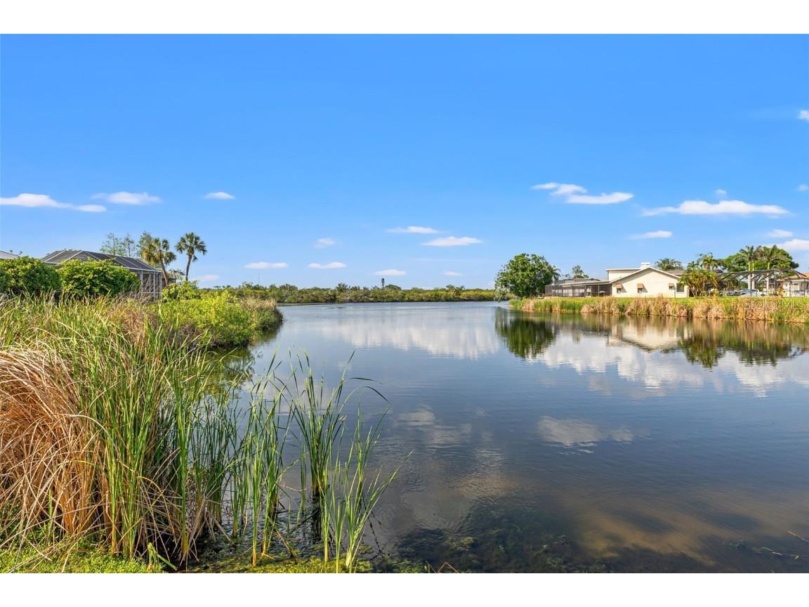 7201 15th Court NE Saint Petersburg FL 33702 TB8370513 image4