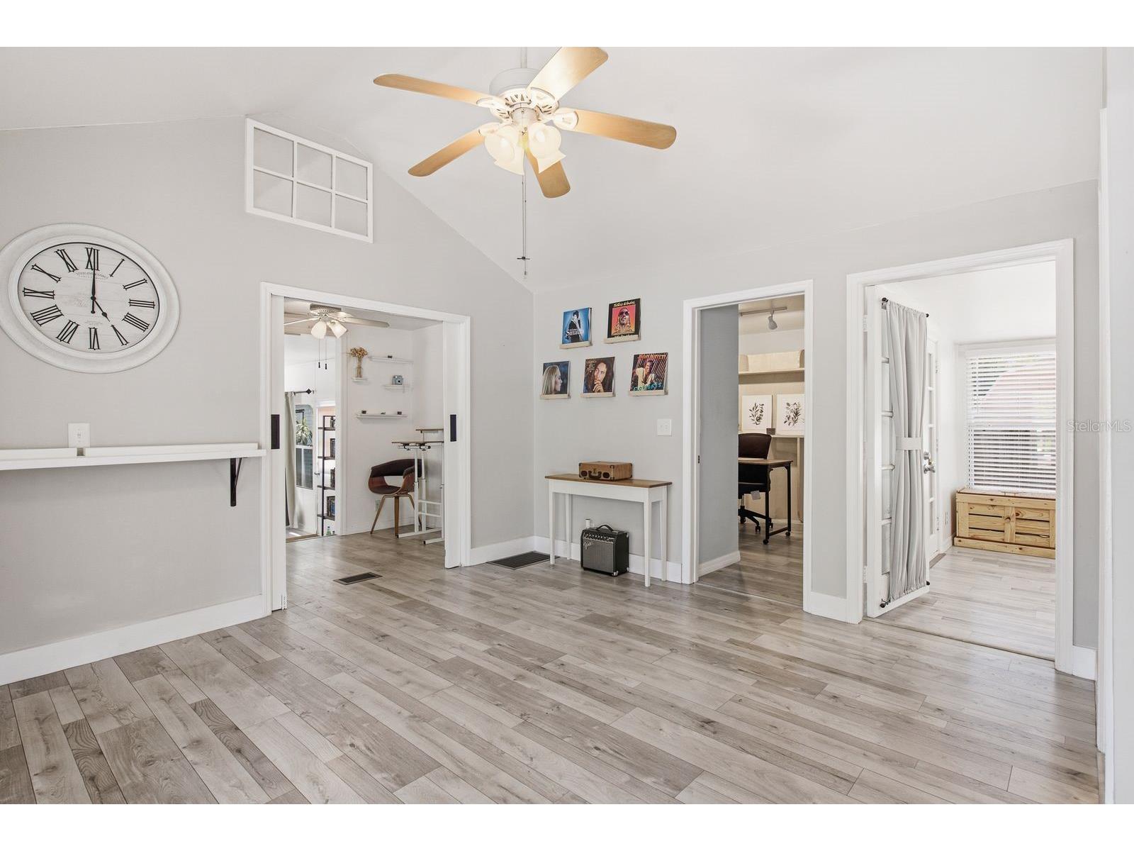 7201 5th Avenue N Saint Petersburg FL 33701 TB8522372 image16