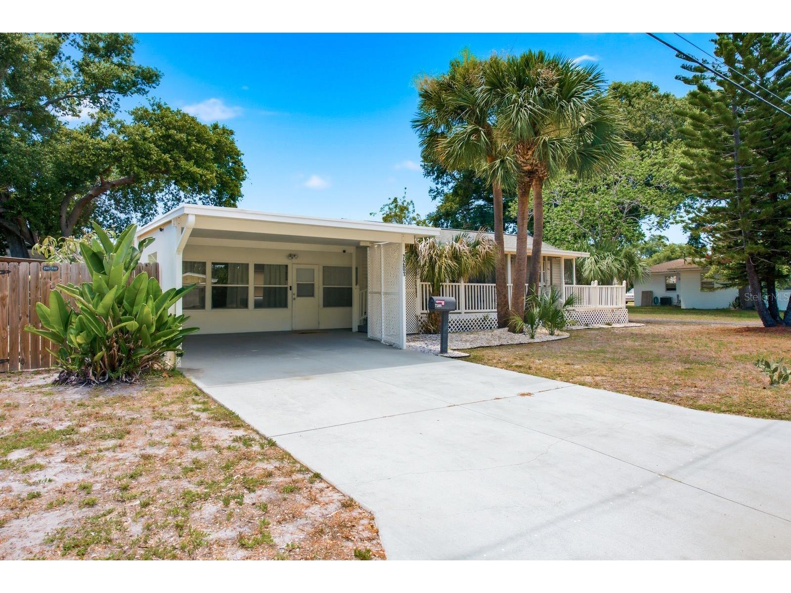 7201 5th Avenue N Saint Petersburg FL 33701 TB8522372 image3
