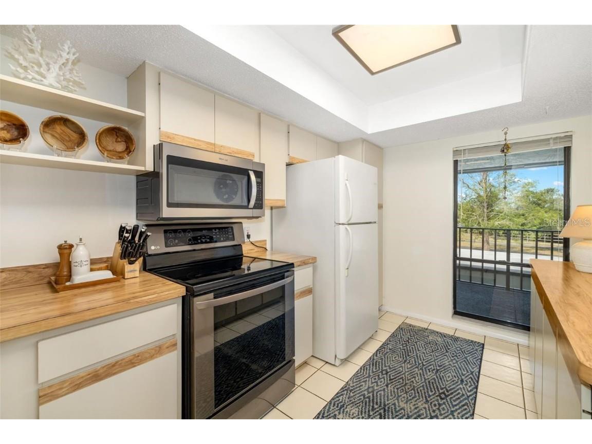 7201 Curtiss Avenue #2D Sarasota FL 34231 A4665878 image10