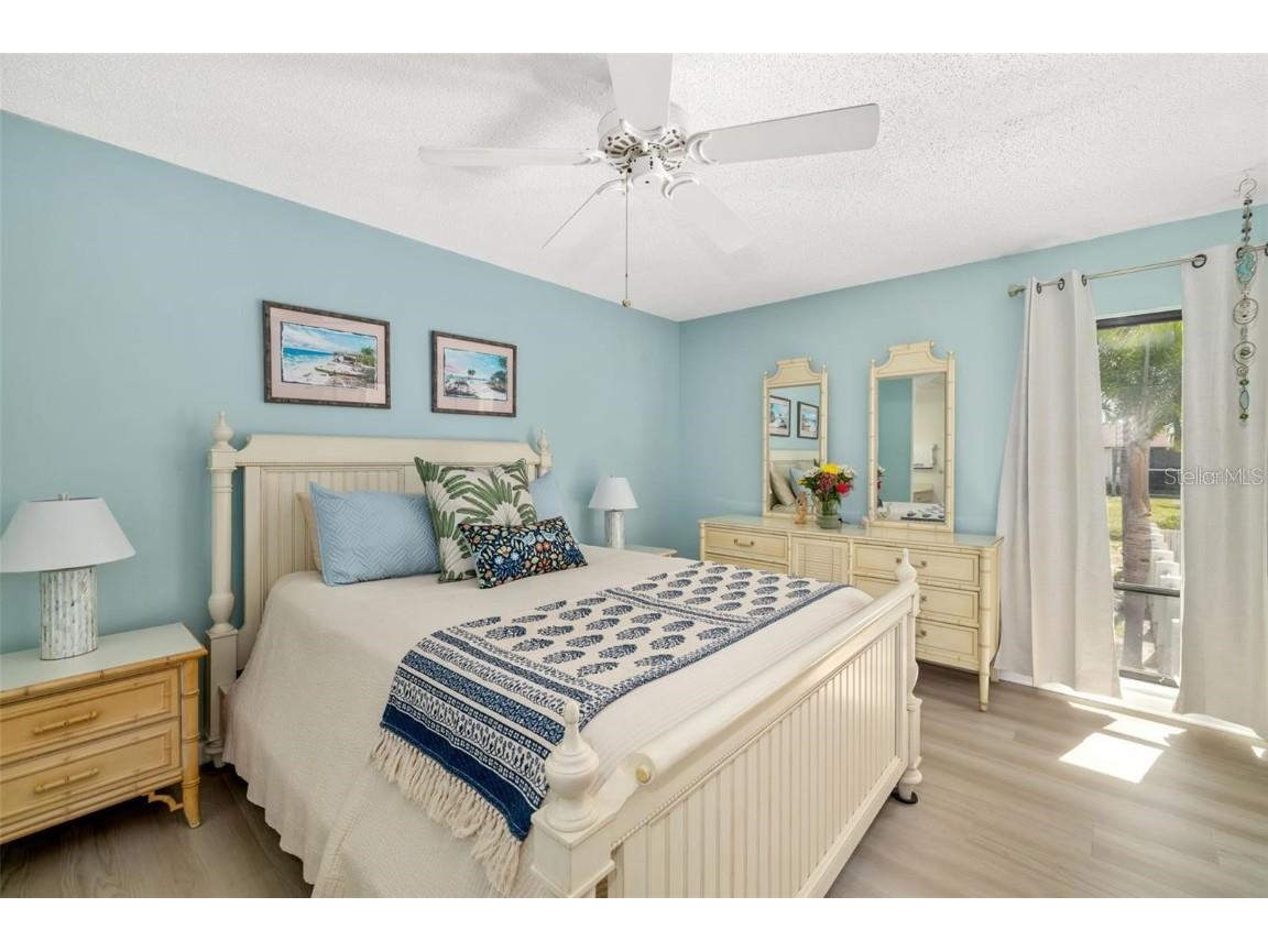 7201 Curtiss Avenue #2D Sarasota FL 34231 A4665878 image18