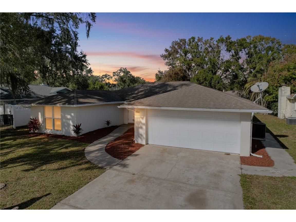 7201 Maplehurst Drive Port Richey FL 34668 W7881556 image1