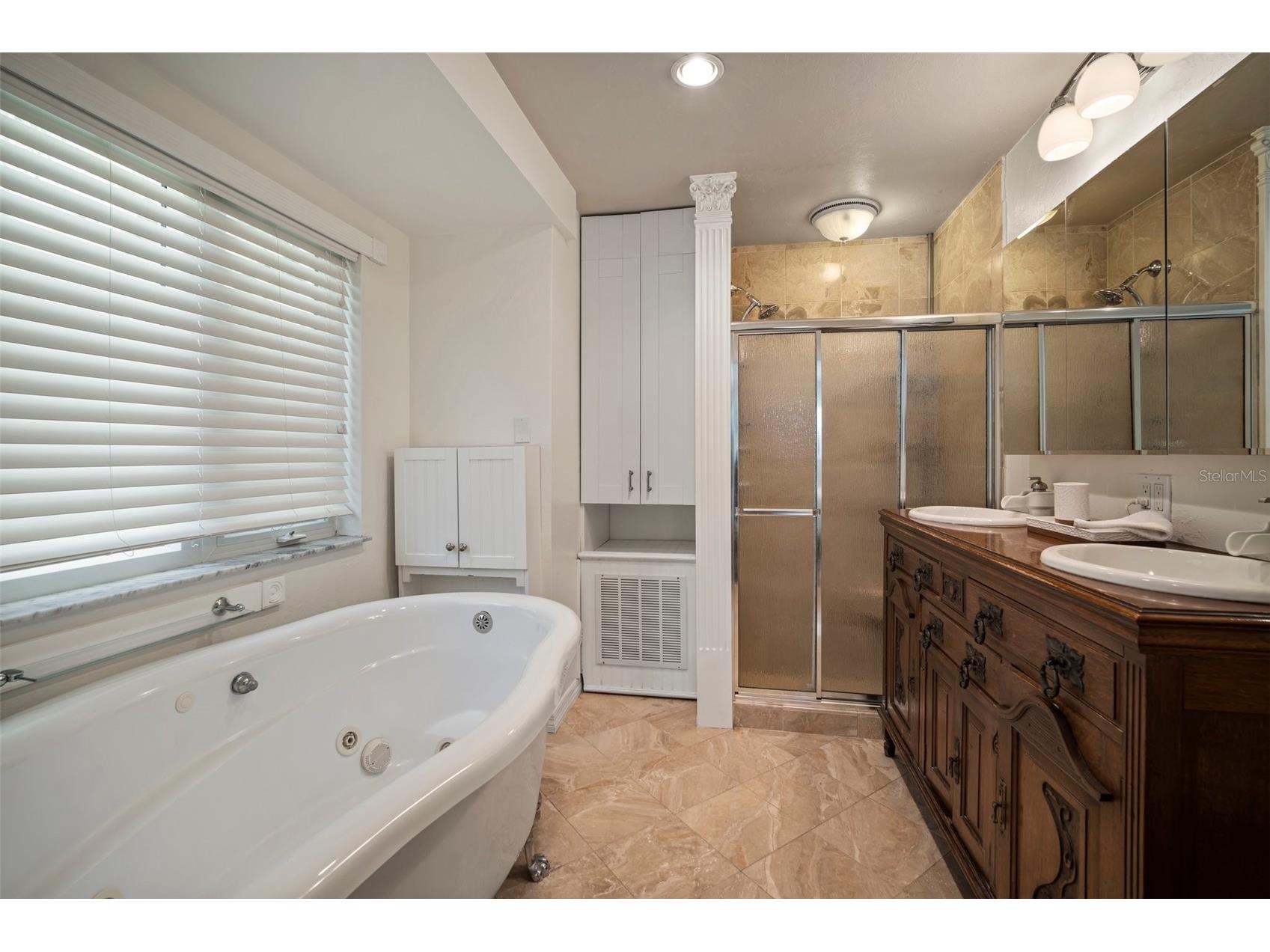7202 18th Avenue NW Bradenton FL 34209 A4680689 image63