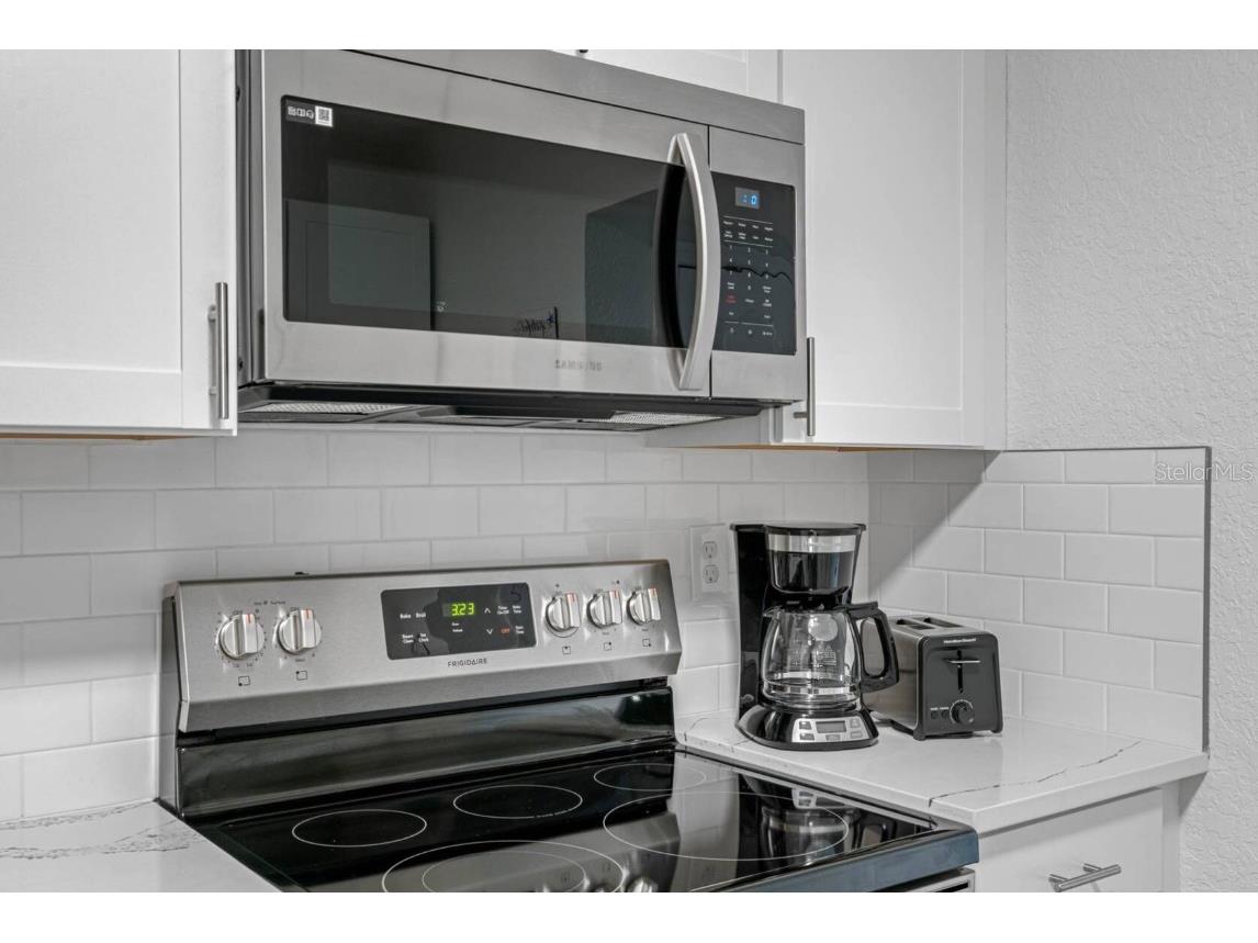 7202 8th Avenue N Saint Petersburg FL 33710 TB8367443 image18