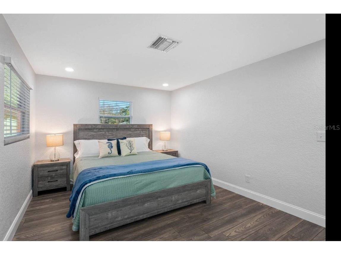 7202 8th Avenue N Saint Petersburg FL 33710 TB8367443 image27