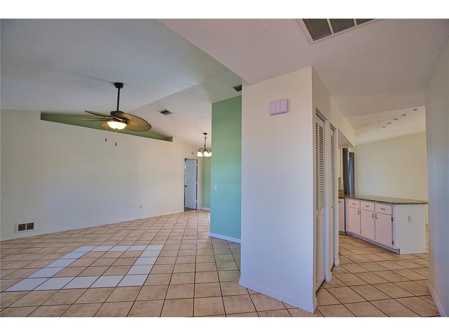 7202 Mamouth Englewood FL 34224 D6145497 image5