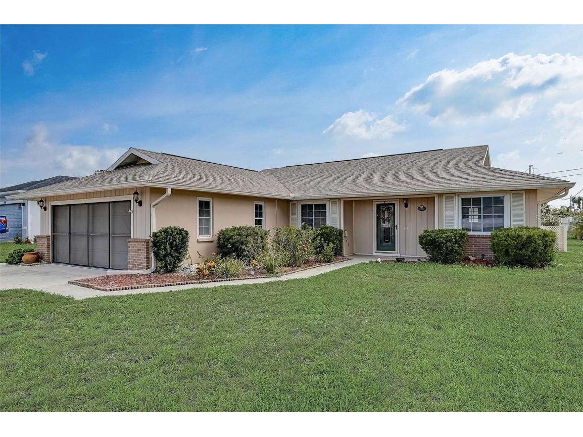 7202 Peacock Lane Englewood FL 34224 D6131489 image1