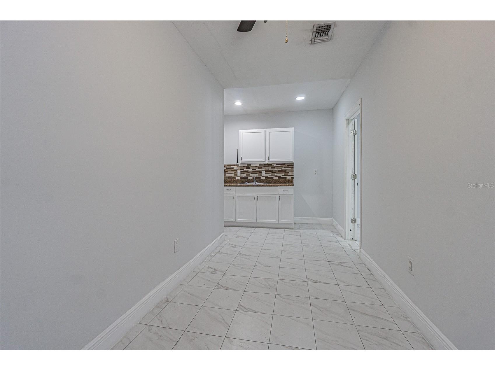 7203 Battenwood Court Tampa FL 33615 TB8501769 image17