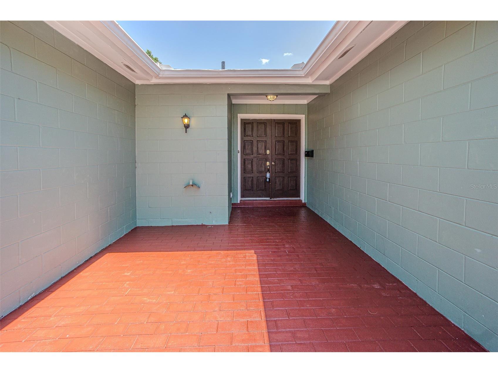 7203 Battenwood Court Tampa FL 33615 TB8501769 image3