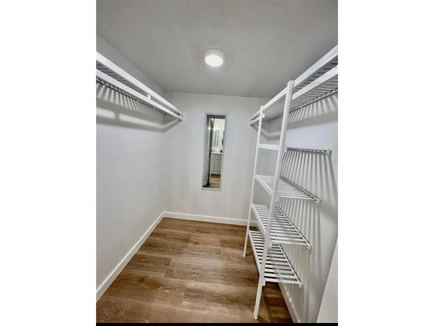 7203 Curtiss Avenue #1A Sarasota FL 34231 A4686783 image12