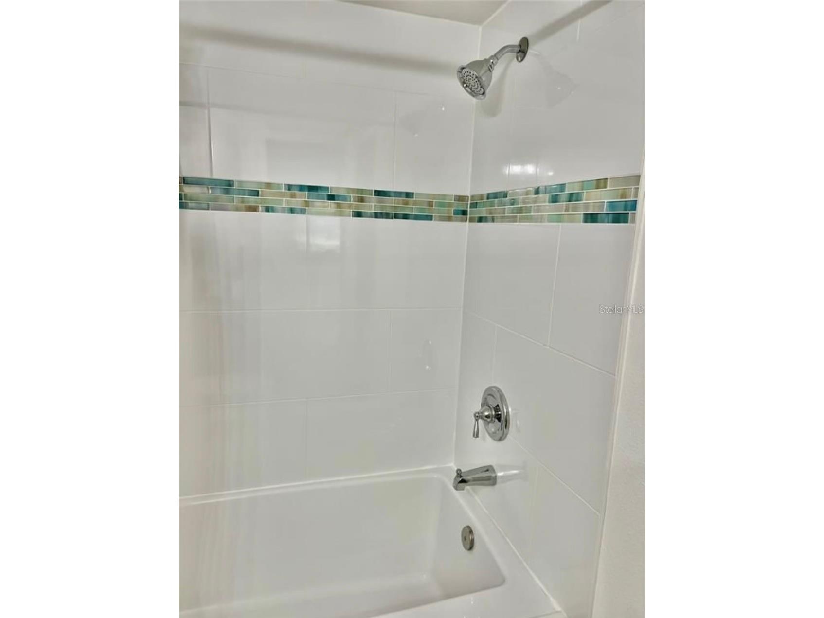 7203 Curtiss Avenue #1A Sarasota FL 34231 A4686783 image17