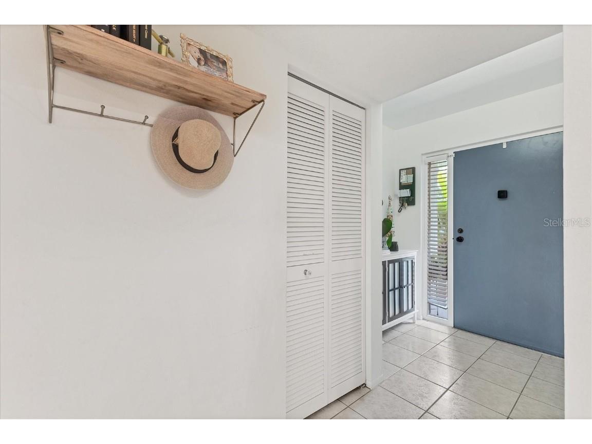 7203 Curtiss Avenue #1C Sarasota FL 34231 A4674269 image3