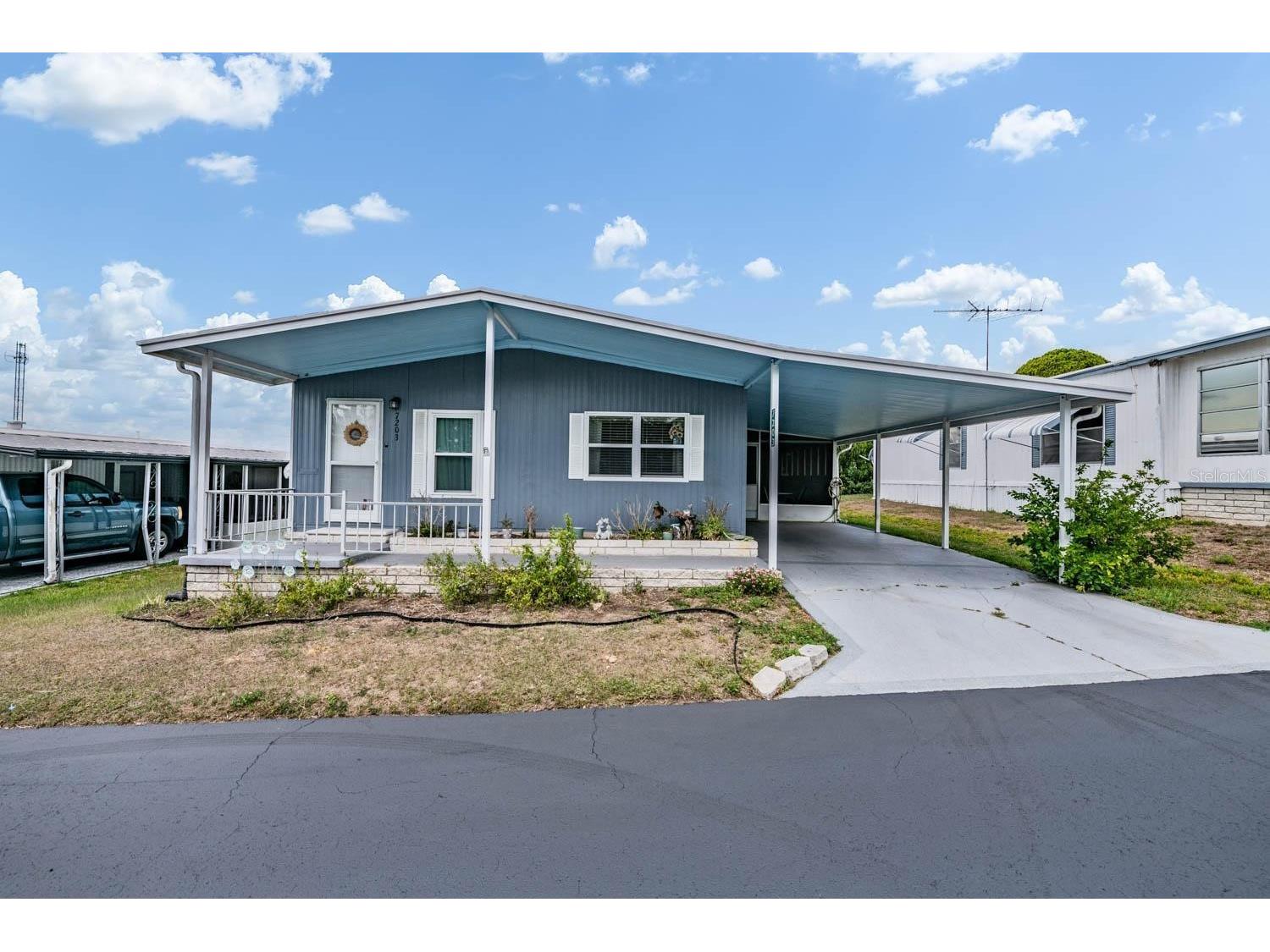 7203 El Meyers Street Zephyrhills FL 33541 TB8505916 image1